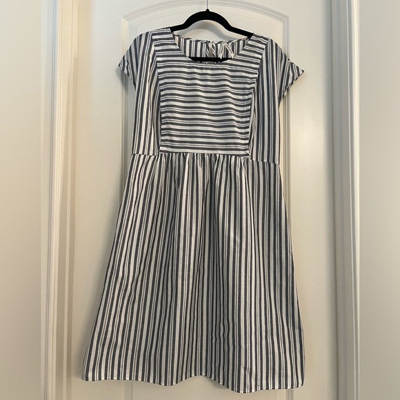 Seraphine Maternity Cotton Stripe Maternity & Nursing Dress - Picture 5 of 9